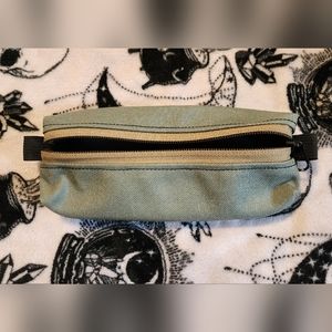 COPY - Triple Aught Design single booster pod.